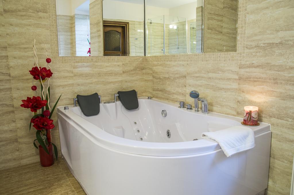 Hotel Mazurski Dworek Mikołajki Oda fotoğraf