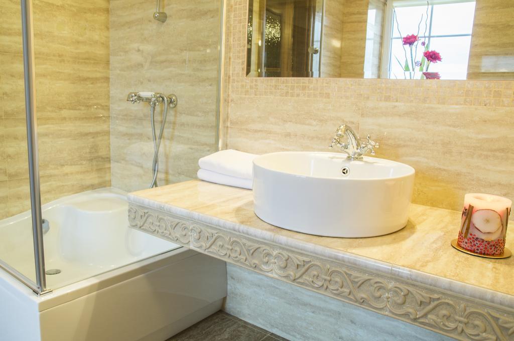 Hotel Mazurski Dworek Mikołajki Oda fotoğraf