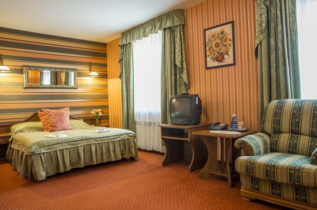 Hotel Mazurski Dworek Mikołajki Oda fotoğraf