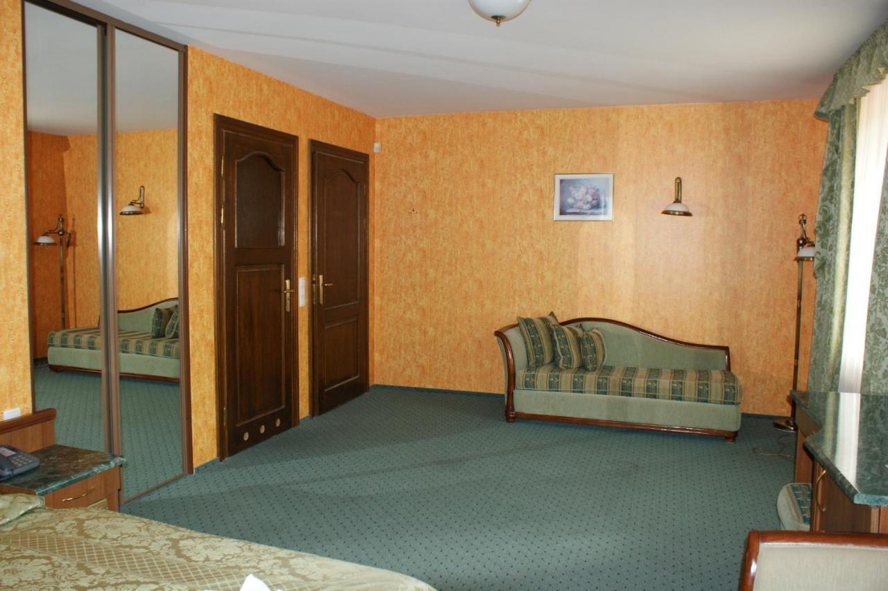 Hotel Mazurski Dworek Mikołajki Oda fotoğraf